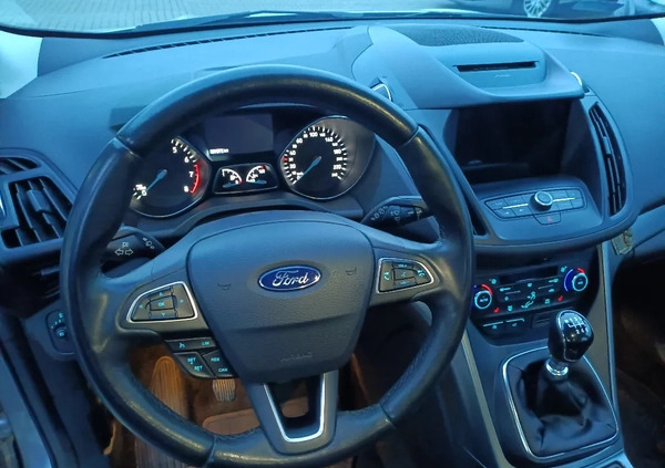 Ford Kuga cena 75900 przebieg: 81072, rok produkcji 2017 z Rzeszów małe 191